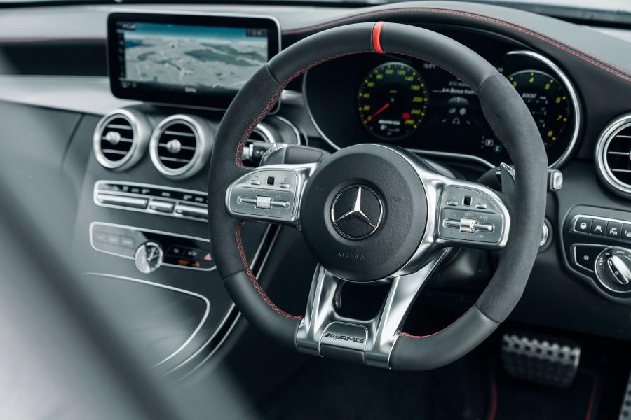 Панель приборов Mercedes-AMG C43 4Matic Coupe (C205) 2018 года  (AU) (фото 10 из 40)